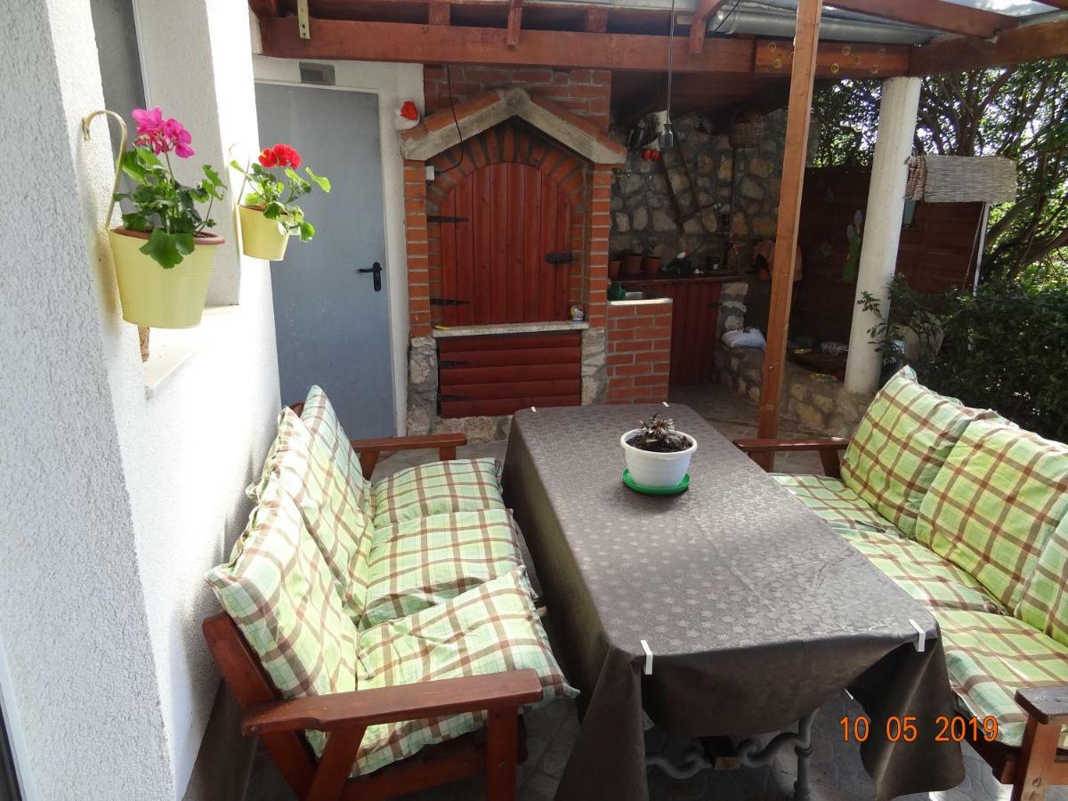 Apartment Jakov With Boat Mooring Zaboric Esterno foto