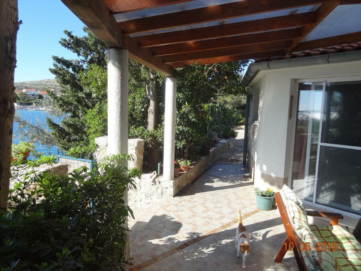 Apartment Jakov With Boat Mooring Zaboric Esterno foto